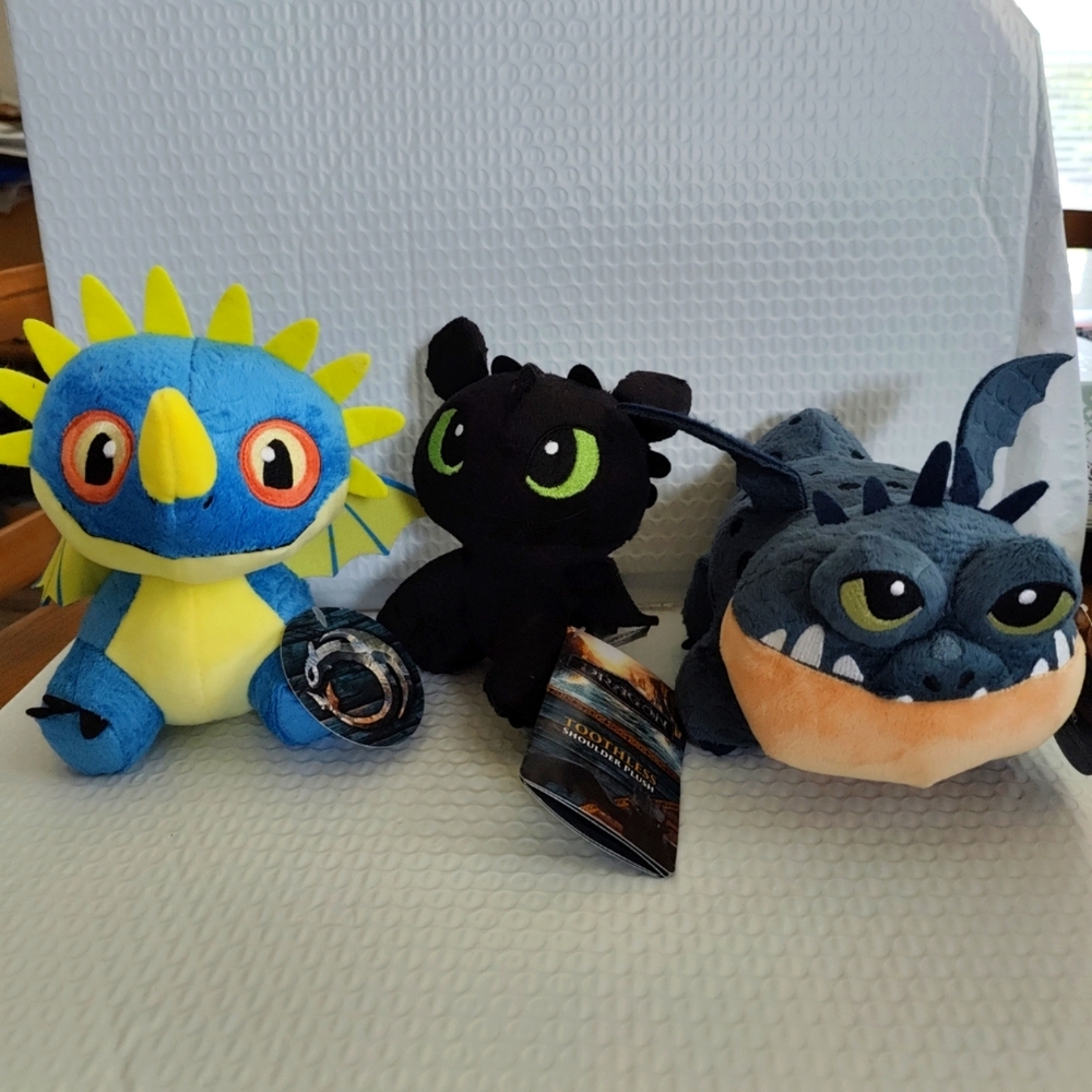 How To Train Your Dragon 2025 Plush - All 3 - Cinemark Regal Exclusive